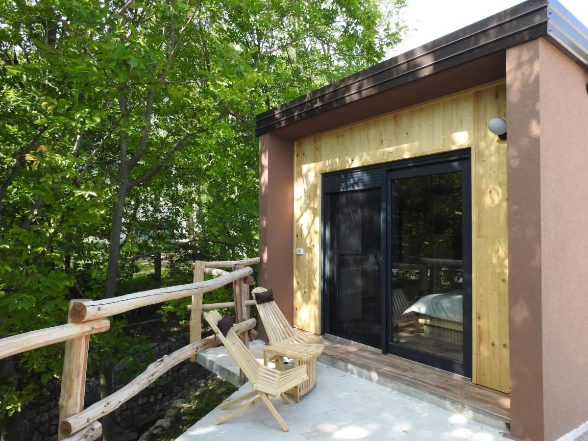 Pocitniski Hisici - Small Holiday Houses Ajdovščina Kültér fotó