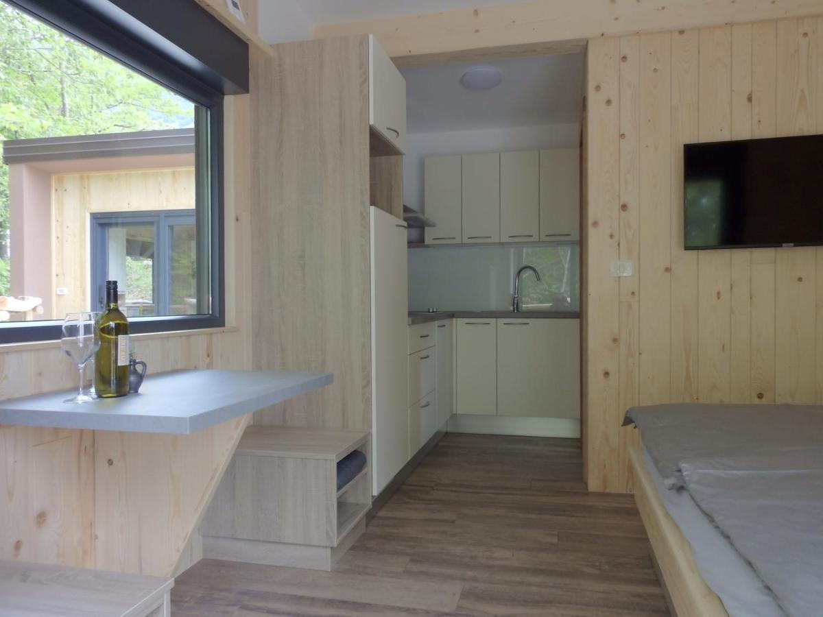 Pocitniski Hisici - Small Holiday Houses Ajdovščina Kültér fotó