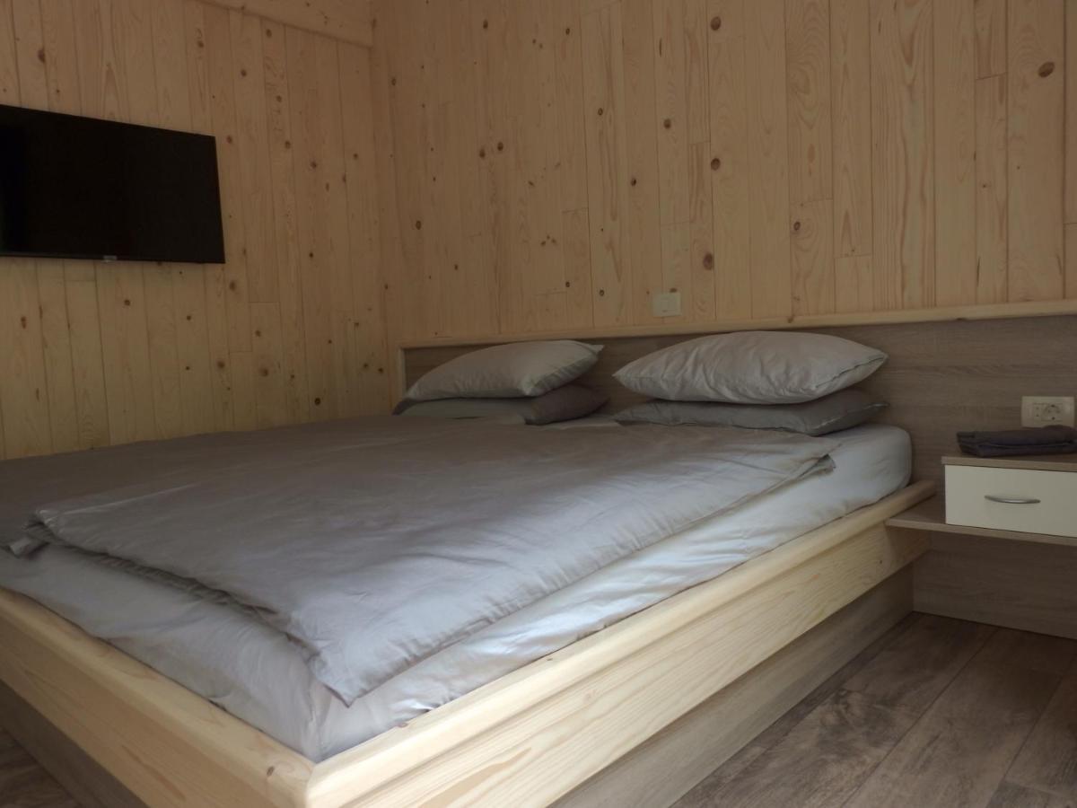 Pocitniski Hisici - Small Holiday Houses Ajdovščina Kültér fotó